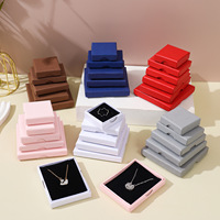 A1 Schmuckverpackungsbox-Set mit individuellem Logo und Kreuzmuster, verschiedene Größen, mit Daumenfach für Ringe, Halsketten und Ohrringe, Großhandel
