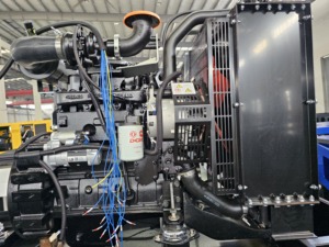 Groupe électrogène triphasé super silencieux à bas prix 50kVA 80kVA 100kVA avec P-YU100 1. Conception pour châssis ouvert silencieux - Product Image 5