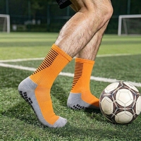 Chaussettes de football pour enfants en stock, faible MOQ, respirantes, tricotées, montantes, avec grip antidérapant en silicone pour jeunes