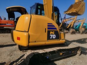 Usado para Komatsu PC70 Mini Excavator 6 Ton Buen estado con motor como componente central Precio competitivo - Product Image 3