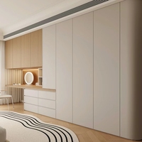 Armoire de chambre à coucher coulissante en bois massif de luxe personnalisée, ensemble de meubles de maison populaires avec éclairage et design de rangement