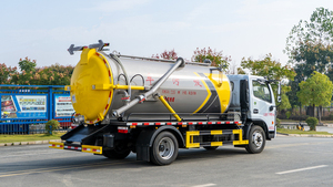 Camion d'aspiration à vide diesel 8000L Dongfeng 4x2 Euro 2 de haute qualité, le plus vendu, pour le dragage des fosses septiques en Afrique - Product Image 3