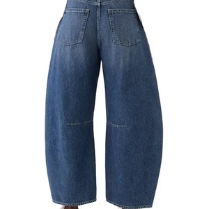 Pantalones vaqueros de mezclilla para mujer, de tiro medio, pierna ancha, estilo cargo, transpirables, con estampado liso, holgados, acampanados, estilo casual, con logo en la cintura - Product Image 2