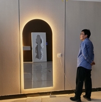 Miroir LED pleine longueur avec éclairage pour chambre à coucher, dressing, mural, sans cadre, rétroéclairé, interrupteur tactile, intensité réglable, vente en gros