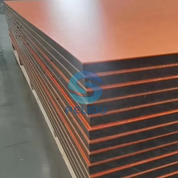 अनुकूलित एचडीपीई प्लास्टिक शीट 8 फीट 4 फीट एचडीपीई पैनल द्वारा परतों और तीन रंग के साथ एचडीपीई बोर्ड