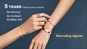 Set di 12 Bracciali <span class=keywords><strong>in</strong></span> Scatola, Stili Assortiti, <span class=keywords><strong>in</strong></span> <span class=keywords><strong>Acciaio</strong></span> Inossidabile Placcato Oro 18k con Zirconi, Spedizione Casuale - Product Image 6