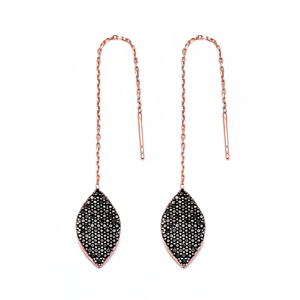 Pendientes de cadena de plata de ley 925 hechos a mano para mujer, aretes con forma redonda de hilo de piedra de circonita negra, venta al por mayor - Product Image 2