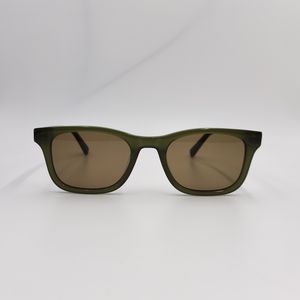 Lunettes de soleil polarisées à monture carrée faite main vendeurs de luxe avec logo personnalisé pour hommes et femmes - Product Image 1