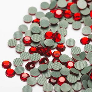 คริสตัลติดเสื้อผ้า รองเท้า และกระเป๋า ลายสาวลาตินสุดฮอต แบบรีดร้อน ขายส่ง - Product Image 6