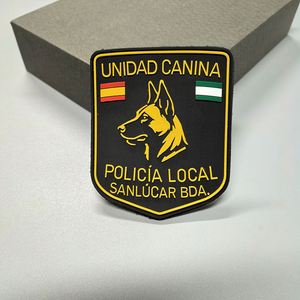 Patch en PVC souple 3D personnalisé avec logo, transfert thermique, en caoutchouc transparent, en silicone, avec velcro thermocollant pour vêtements - Product Image 1