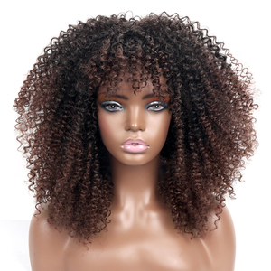 Commercio all'ingrosso corto riccio crespo con frangia per le donne nere <span class=keywords><strong>parrucca</strong></span> Afro riccia parrucche per <span class=keywords><strong>capelli</strong></span> in fibra sintetica per l'uso quotidiano della festa - Product Image 1