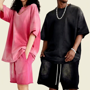 เสื้อยืดโอเวอร์ไซส์สีพื้น แขนสั้น สไตล์สตรีทชาย ผ้าคอตตอนเจอร์ซีย์ 100% คอกลม ระบายอากาศได้ดี ทรงปกติ - Product Image 1