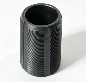 Accouplement en acier allié fileté noir avec filetages renforcés pour rallonge de tige de forage - Product Image 1
