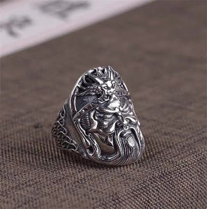 แห<span class=keywords><strong>ว</strong></span>นวินเทจแบบปรับได้ก<span class=keywords><strong>ว</strong></span>นอูโบราณ<span class=keywords><strong>สาม</strong></span>อาณาจักรประจำ<span class=keywords><strong>ว</strong></span>ันเครื่องประดับโกธิคพังค์ฮิปฮอปสำหรับผู้ชาย - Product Image 3