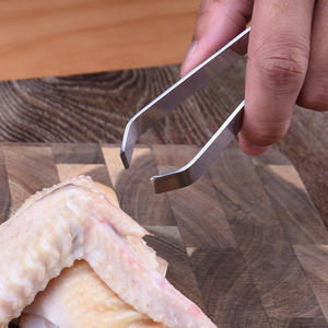 Pince à désosser les arêtes de poisson en acier inoxydable, outil de cuisine avec prise en charge de précision, plate et inclinée - Product Image 1