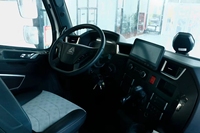 Новый серебристый тяжелый дизельный автоматический коммерческий тягач 4х2 Yellow River X7 460 л.с. с пневматической подвеской сиденья, Евро-6, левый задний руль