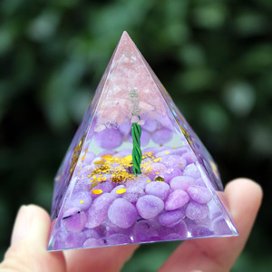 ของตกแต่งโต๊ะทำงานรูปพีระมิดคริสตัลชิปเรซิ่นอีพ็อกซี่  แจกันตั้งโต๊ะ  สีม่วงหยก โรสควอตซ์ ของขวัญวันเกิด - Product Image 2