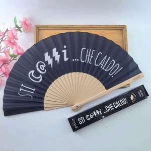 Ventilador Plegable al por Mayor de 23 cm con Mango de Bambú y Madera, Tela de Algodón Personalizada, Técnica Pintada, para el Mercado de la UE, Ocasión Navideña - Product Image 1