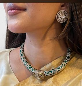 Collar Artesanal con Esmalte Meenakari, Joyería Étnica India Tradicional para Mujer, Conjunto para Bodas y Fiestas Nupciales - Product Image 1