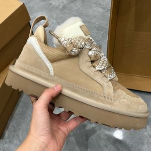 Bottes de randonnée imperméables et résistantes à la neige de qualité supérieure, série Uggs pour hommes et femmes, doublées de laine, douces et confortables - Product Image 1