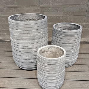 Jardinière cylindrique en fibre d'argile de luxe européenne de haute qualité, durable, légère, 30L, trou de drainage, écologique, planteur à main - Product Image 2