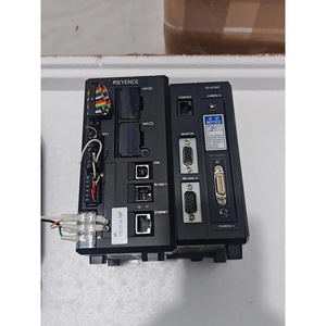 Système de contrôle industriel Keyence XG-8700T avec ports Ethernet et RS232 pour équipement d'automatisation - Product Image 1