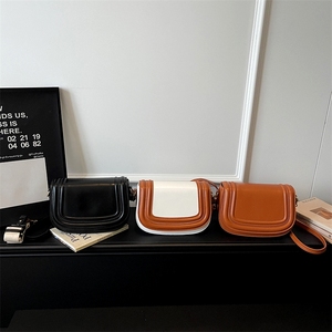 La nuova borsa quadrata piccola transfrontaliera è alla moda, semplice e raffinata. IT una versatile borsa a tracolla di alta gamma per il pendolarismo - Product Image 3