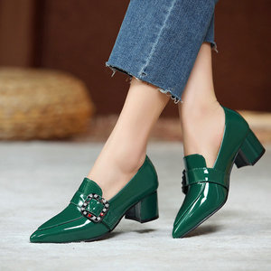 <span class=keywords><strong>Zapatos</strong></span> <span class=keywords><strong>de</strong></span> Tacón Alto <span class=keywords><strong>de</strong></span> Charol Verde Esmeralda Xuanhui para Mujer, Tacón Cuadrado <span class=keywords><strong>de</strong></span> 5 cm, Punta Puntiaguda, Hebilla con Pedrería, <span class=keywords><strong>Zapatos</strong></span> <span class=keywords><strong>de</strong></span> Oficina y <span class=keywords><strong>Fiesta</strong></span> - Product Image 1