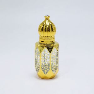 Luxury Golden Arabian Glass <b>Empty</b> Essential Oil Nail Polish Oil Roll Hot Stamping 6ml Capacity Custom Logo Eco-friendly Perfume - Product Image 3