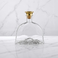 Bouteilles de stockage en verre vides élégantes de 700 ml et 750 ml pour spiritueux, vin, whisky et vodka avec option de logo personnalisé