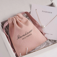 Conception haut de gamme expérimentée personnalisée cordon de velours rose bonne couture bijoux boucle d'oreille stockage sac à poussière