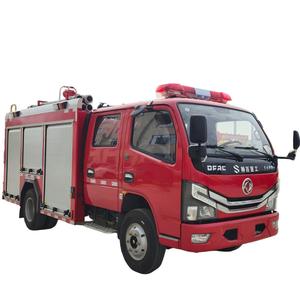 Camion-citerne de pompiers |   Réservoir d'eau de 3000 L et pompe haute pression |   <span class=keywords><strong>Véhicule</strong></span> de lutte contre les incendies urbains et industriels - Product Image 2