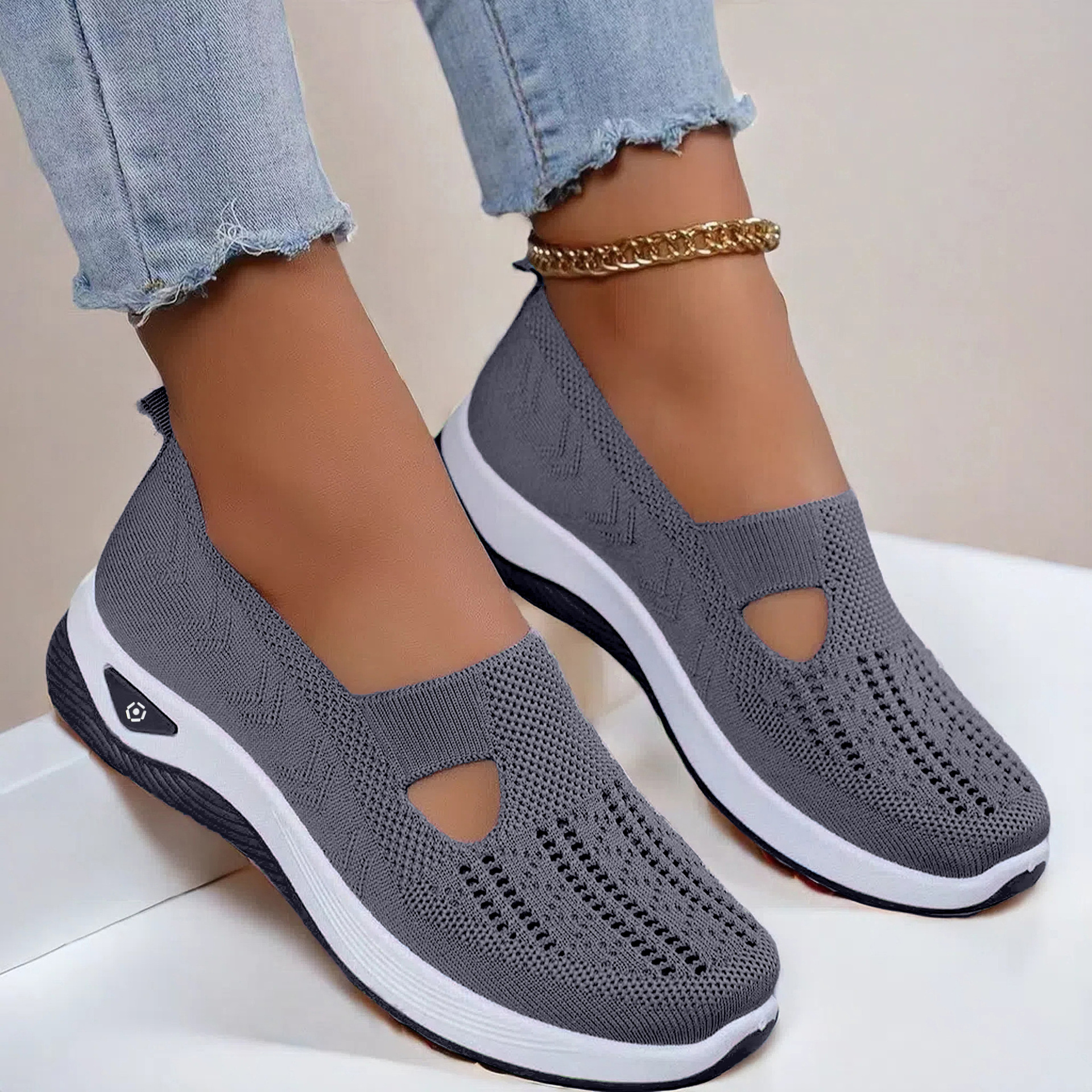 Gris foncé