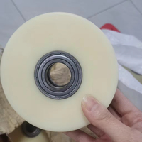 Poulie en plastique UHMWPE de qualité alimentaire avec roulement, roue à rouleaux anti-corrosion pour système de convoyage