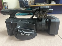 Kamera Video Sony PMW-Z7C Bekas dengan Zoom Optik 14x dan Resolusi Full HD