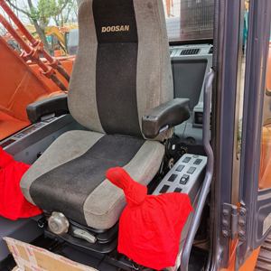 Grande excavatrice utilisée lourde Doosan DX300 Original Korea 30tons Machine de construction Offre Spéciale en Chine - Product Image 4