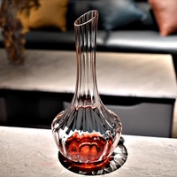 Carafe à vin en verre cristal haut de gamme, style européen, créative, à col long, avec prisme cascade rapide et bords droits, 1000 ml