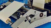 Machine de gaufrage à chaud automatique à alimentation en rouleau non tissé à haute précision TYM1300