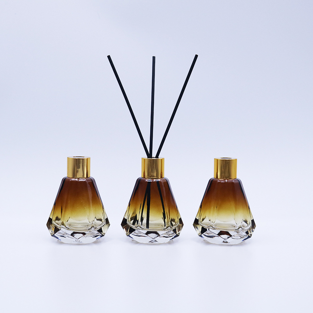 Brand New Design Aromatherapy Diffuser Glass Bottle, Cosmetic Essential Oil Fragrance Diffuser Bottle, Perfume Bottle