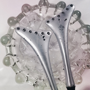 Juego de masaje Gua Sha de acero inoxidable, herramienta de masaje Gua con logotipo personalizado, piedra de Jade Gua Sha, Terahertz Guashas para la cara - Product Image 4