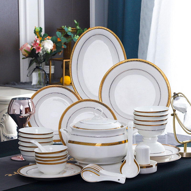 Ensemble de 56 pièces