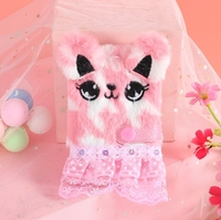 Adorable carnet en peluche de dessin animé avec un chat mignon en robe rose, un journal pour jeunes princesses, un carnet à suspendre.