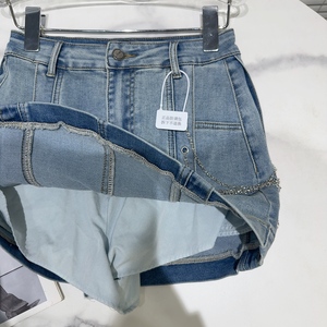 AELESEEN 2025 primavera nueva falda acampanada para mujer falda Casual diseño moda cadena decoración agua caliente gradiente Denim Mini falda - Product Image 6
