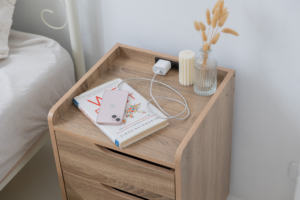 Mesita de noche moderna de tres capas, cajones, tablero de partículas, Taiwán, China, recién llegado, vendedor caliente, venta de fábrica, mesitas de noche para dormitorio - Product Image 4