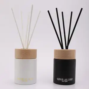 High Quality Elegant Home Decoration 125ml Wood Cover Glass Bottle Room Scent Reed Diffuser With Natural Sticks for Gift Set