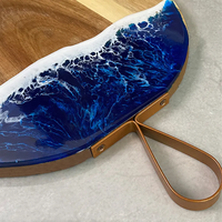 Gadgets Innovants 2026 Planche à découper multifonctionnelle en résine et bois d'acacia, forme ronde, motif vague océanique bleue, pour la cuisine