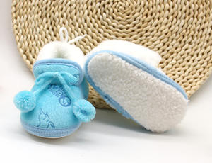 Chaussures d'hiver en coton pour bébés filles et garçons, souples, en peluche, épaisses, pour nouveau-né, vente en gros - Product Image 6