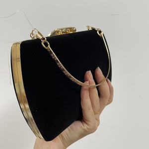 <span class=keywords><strong>Pochette</strong></span> de Soirée en Velours de Luxe pour <span class=keywords><strong>Femme</strong></span> avec Chaîne, Sacs à Main de Dîner en Cristal, Sacs de Soirée Tendance Noirs pour <span class=keywords><strong>Femme</strong></span>, Vente en Gros - Product Image 6