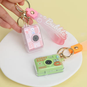 Mini caméra <span class=keywords><strong>anime</strong></span> mignonne, personnage de dessin animé à bouche de saucisse, impression UV, porte-clés avec lumière et son - Product Image 4