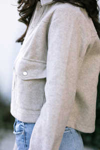 เสื้อโค้ทแจ็กเก็ตผู้หญิงแข<span class=keywords><strong>น</strong></span>ยาวผ้าสักหลาดปกสีเทาอ่อนมีกระเป๋ากระดุมแถวเดียวสำหรับแฟชั่<span class=keywords><strong>น</strong></span><span class=keywords><strong>ใหม่</strong></span>ออกแบบได้ตามต้องการ - Product Image 5
